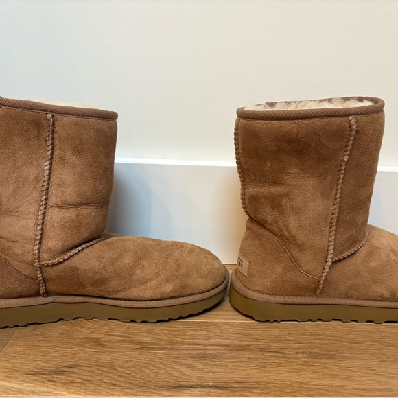 UGG Classic Short Boots Chestnut Size 9 - Picture 5 of 8